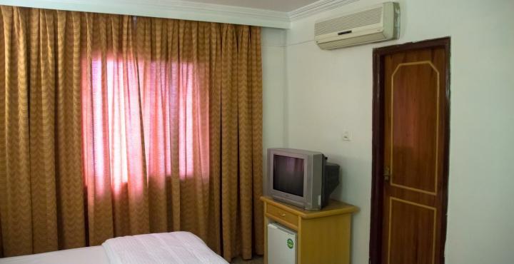 Oyo 539 Hotel Pearl Inn 班加罗尔 外观 照片