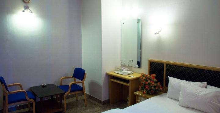 Oyo 539 Hotel Pearl Inn 班加罗尔 外观 照片