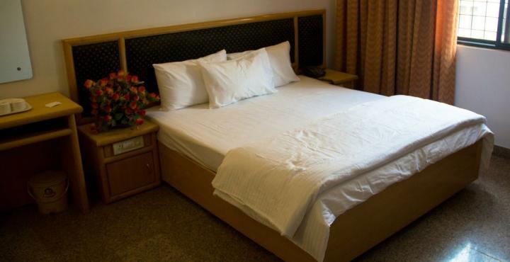 Oyo 539 Hotel Pearl Inn 班加罗尔 外观 照片